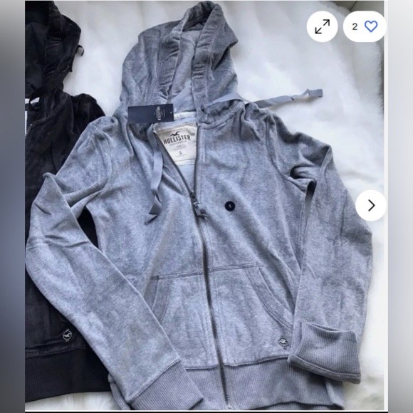 New hollister velour tracksuit - Size S - Picture 2 of 11